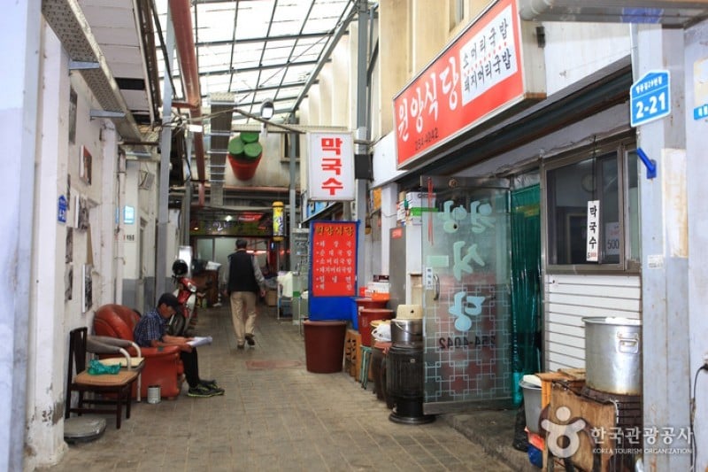 春川浪漫市場（旧 中央市場）（춘천 낭만시장  (6/18)