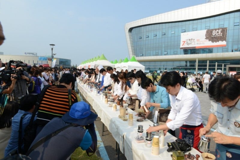 江陵コーヒー祭り (6/18)