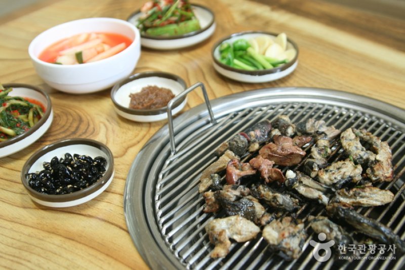 ソッチャンコル鳥骨鶏（석장골오골계） (7/10)