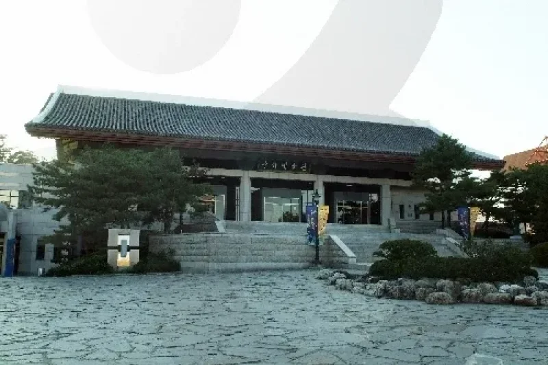 江陵文化芸術館（강릉문화예술관） (3/5)
