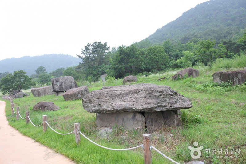 高敞支石墓遺跡[ユネスコ世界文化遺産] (4/8)