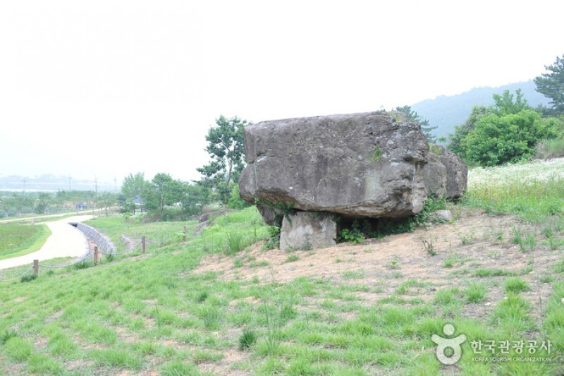高敞支石墓遺跡[ユネスコ世界文化遺産] (5/8)