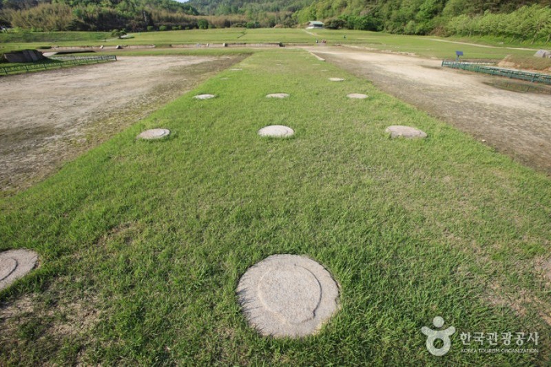 益山弥勒寺址 [ユネスコ世界文化遺産] (19/30)
