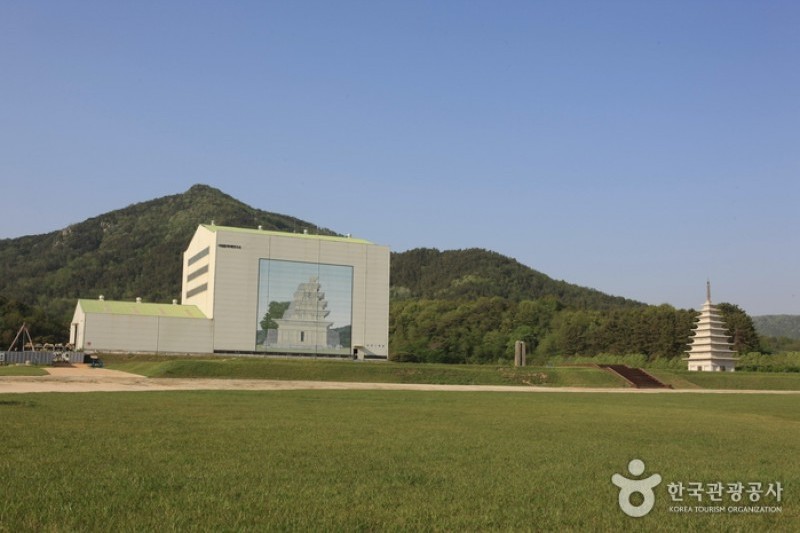 益山弥勒寺址 [ユネスコ世界文化遺産] (28/30)