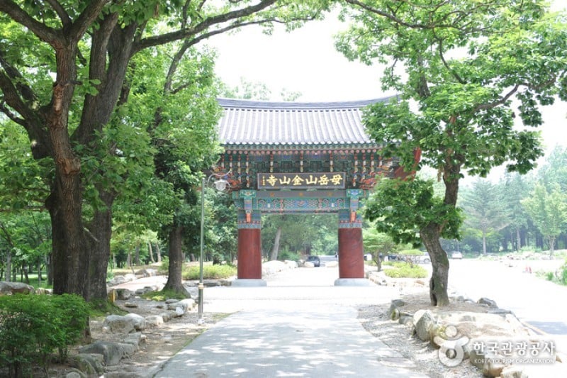 金山寺 (1/7)