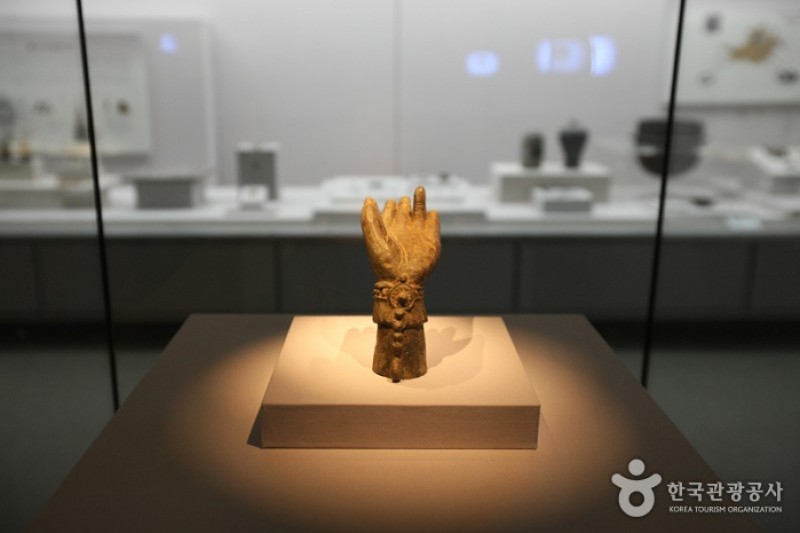 弥勒寺址 遺物展示館  (15/30)