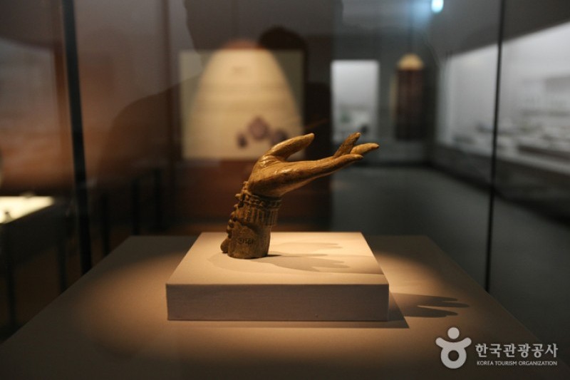 弥勒寺址 遺物展示館  (16/30)