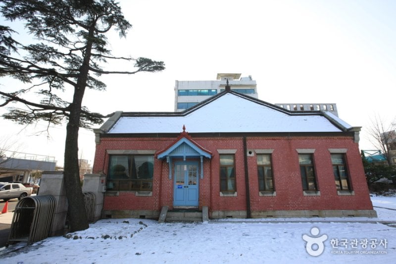 旧 群山税関（湖南関税展示館）（옛 군산세관(호남관세전시관)） (3/26)