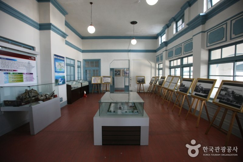 旧 群山税関（湖南関税展示館）（옛 군산세관(호남관세전시관)） (13/26)