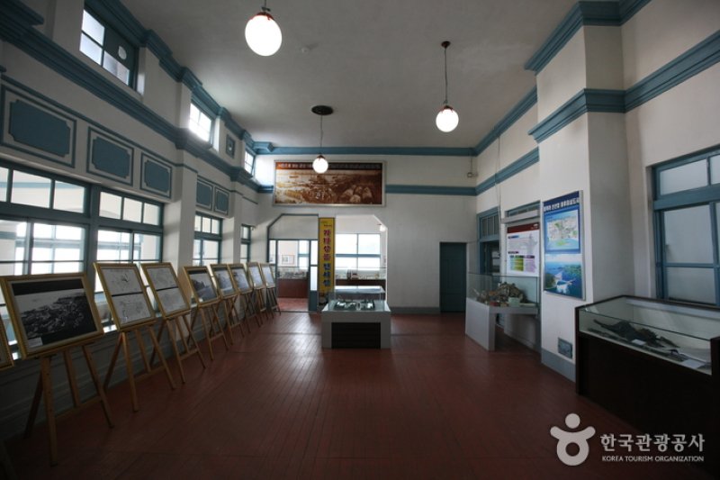 旧 群山税関（湖南関税展示館）（옛 군산세관(호남관세전시관)） (16/26)