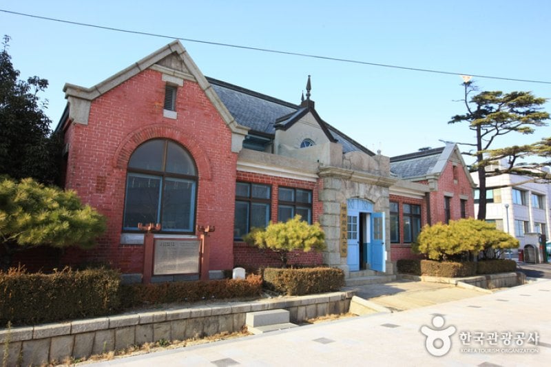 旧 群山税関（湖南関税展示館）（옛 군산세관(호남관세전시관)） (26/26)