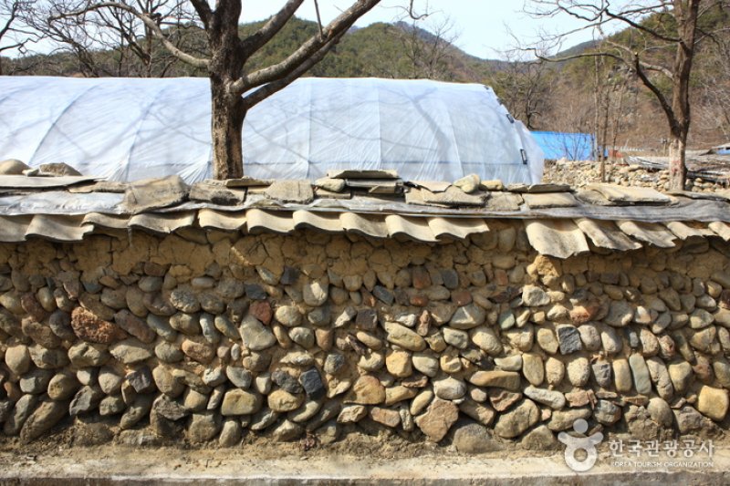 茂朱チジョンマウルの石塀(무주 지전마을 옛 담장) (16/16)
