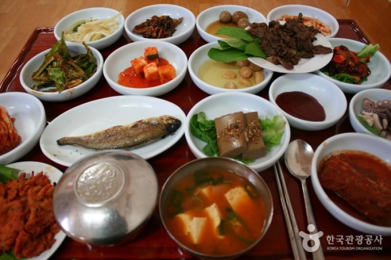玉川ゴル韓定食(옥천골한정식)　 (1/1)