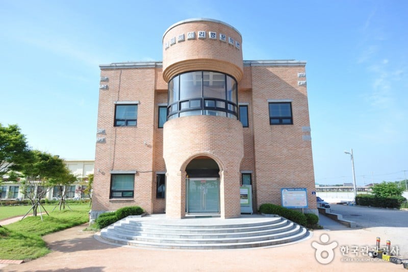 趙廷来アリラン文学館 (1/12)