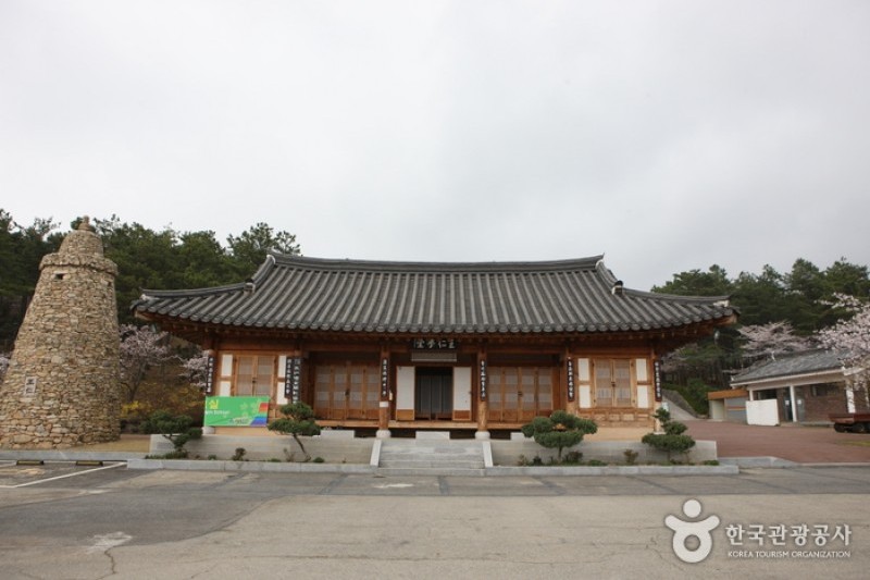 王仁博士遺跡地 (11/11)