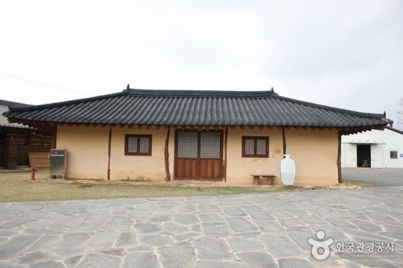 霊岩陶器博物館 (4/13)