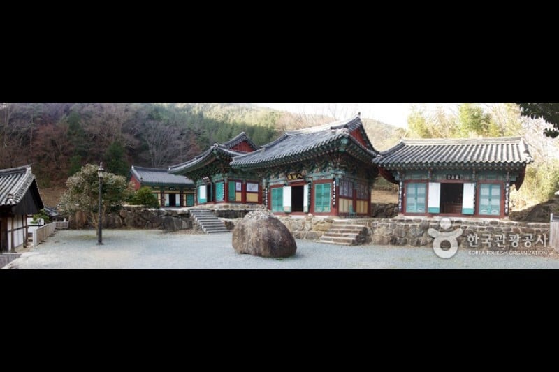 泉隠寺 (4/19)