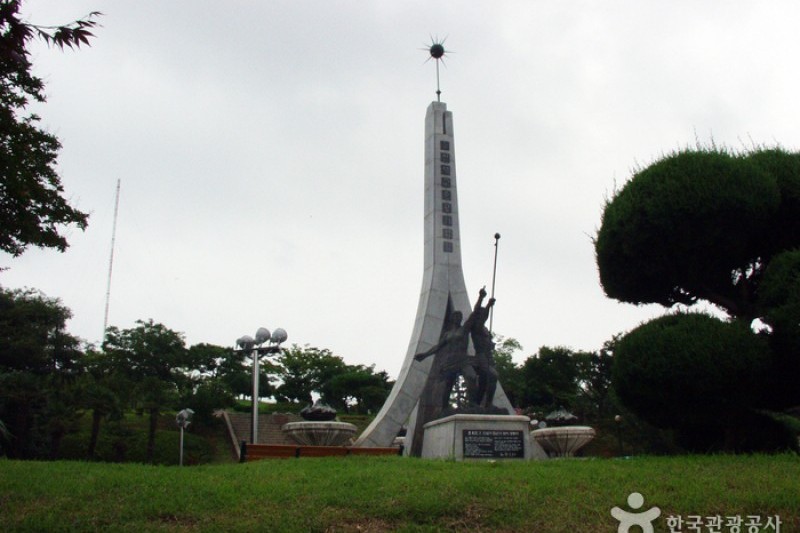 突山島 (1/1)