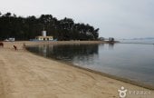 石頭海水浴場（돌머리해수욕장）