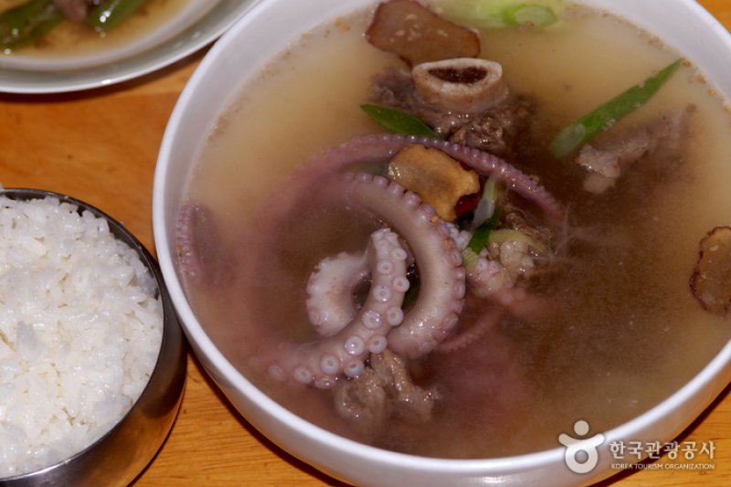 犢川食堂（독천식당） (4/7)
