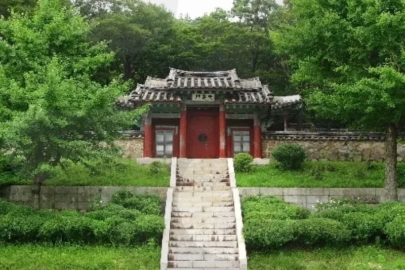 麗水忠愍祠 (1/7)