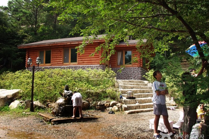 帝岩山自然休養林（제암산자연휴양림） (4/6)