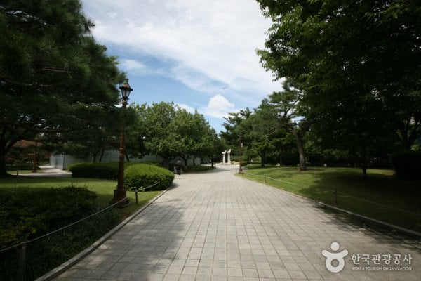慶尚監営公園