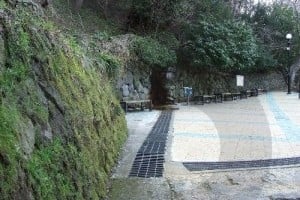道洞薬水
