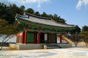 忠義祠（鄭起龍将軍遺跡地）