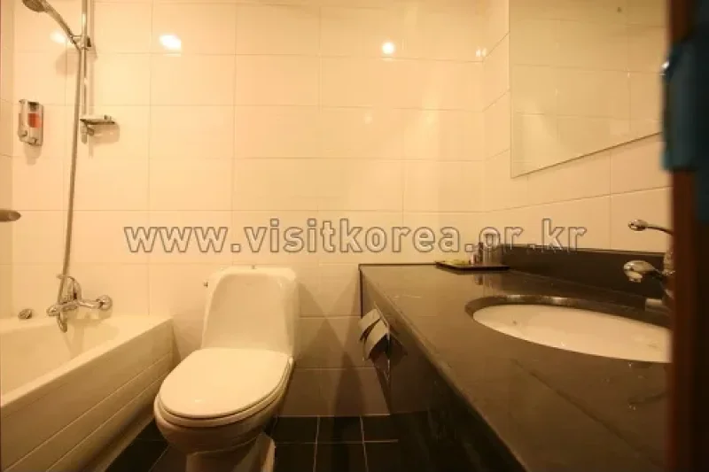 PHILOS HOTEL (23/28)