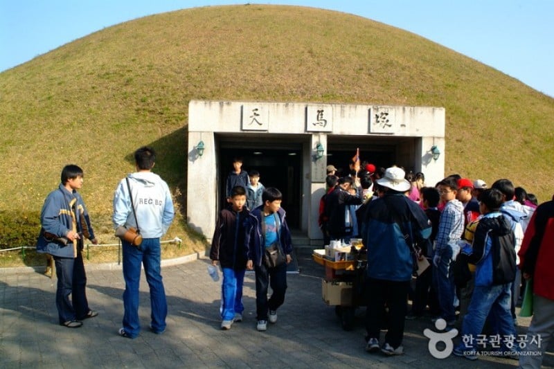 大陵苑（天馬塚） (3/11)