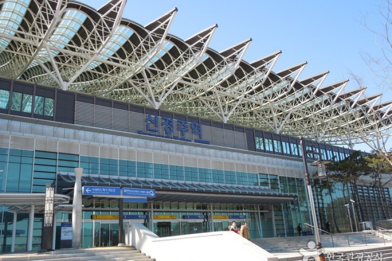 新慶州駅 (2/7)