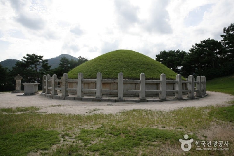 慶州 金庾信将軍の墓 (9/10)