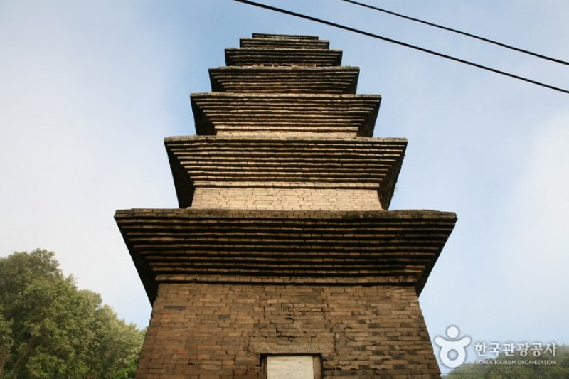 新世洞七層塼塔 (8/13)