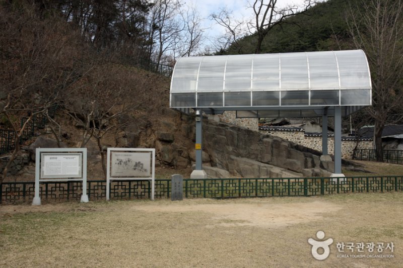 高霊場基里岩刻画（고령 장기리 암각화） (1/13)