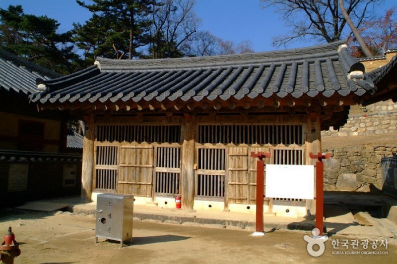 海印寺蔵経板殿 [ユネスコ世界文化遺産]해인사 장경판전 [유네스코 세계문화유산] (4/7)