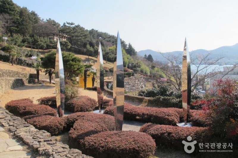 南望山彫刻公園 (8/9)