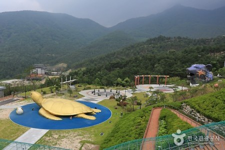 山清韓方テーマパーク（伝統韓方休養観光地）（산청한방테마파크