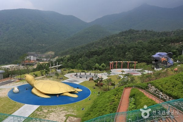 山清韓方テーマパーク（伝統韓方休養観光地）（산청한방테마파크