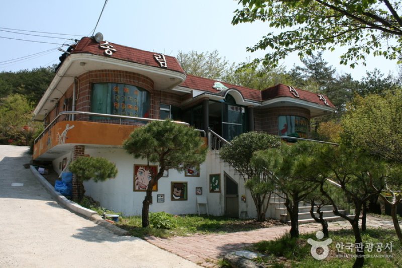 ソンリム山荘食堂(송림산장) (1/8)