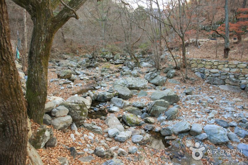 内院寺渓谷（내원사계곡） (2/13)