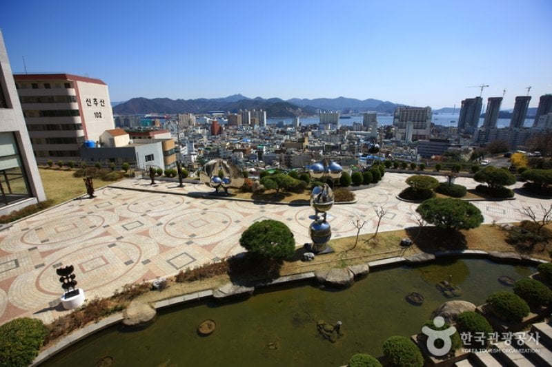 昌原市立馬山 文信美術館 (13/16)