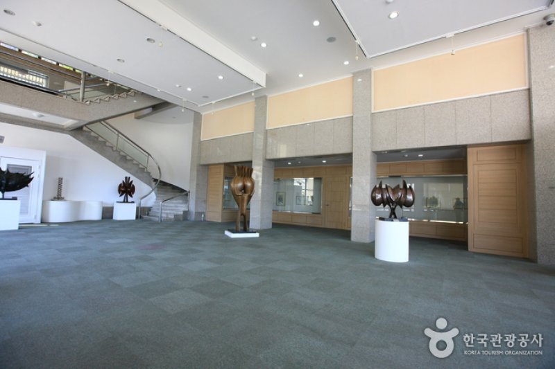 昌原市立馬山 文信美術館 (14/16)