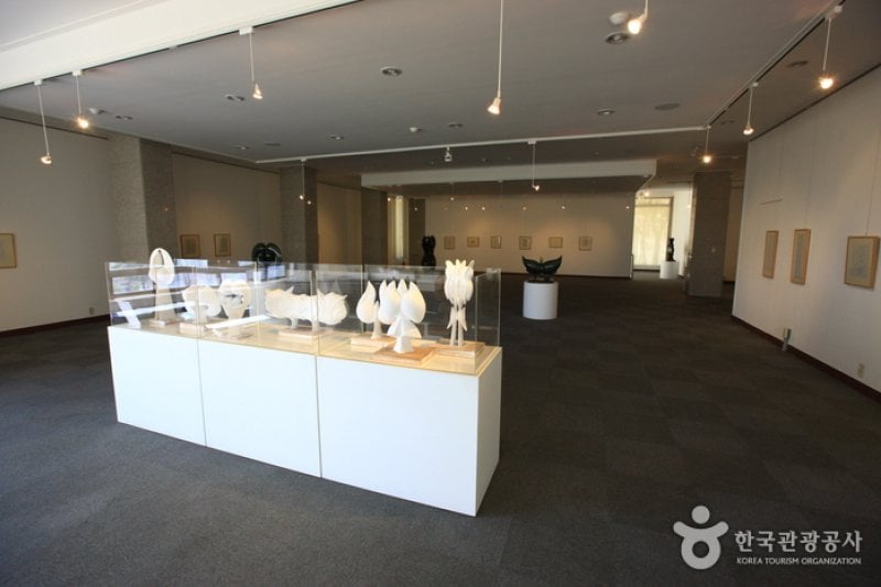 昌原市立馬山 文信美術館 (15/16)