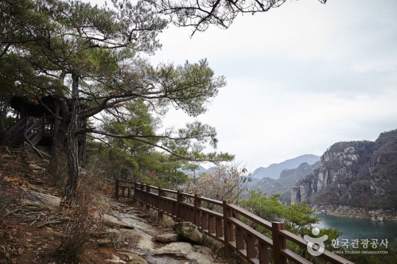 亀潭峰・玉筍峰 (4/9)