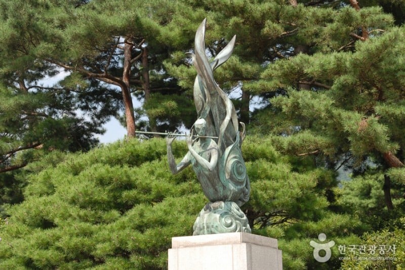 独立記念館
