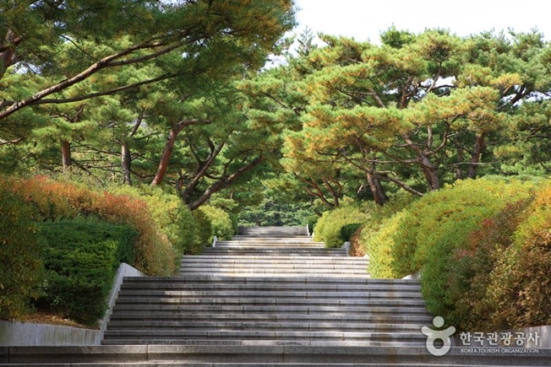 独立記念館