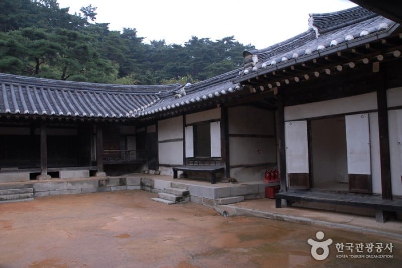顕忠祠 (20/38)