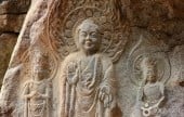 瑞山 龍賢里 磨崖如来三尊像