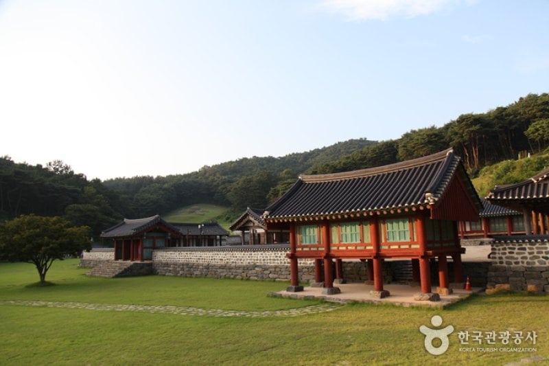 文献書院（문헌서원） (3/9)